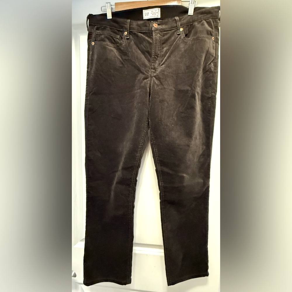 Women’s gap corduroy jeans